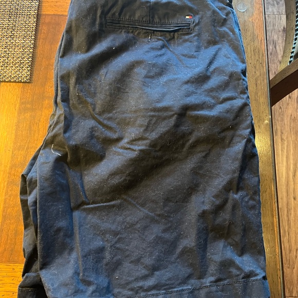 Tommy Hilfiger Men’s Shorts Excellent Condition 40 - Picture 2 of 3